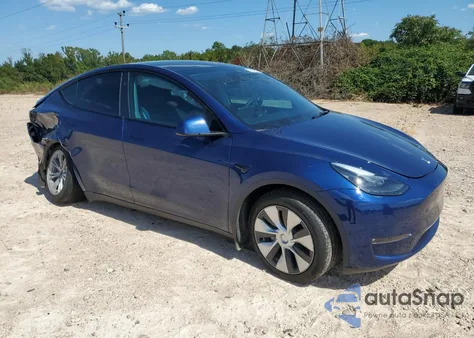 2023 Tesla Model Y z USA, uszkodzony, nr VIN 7SAYGAEE7PF968247